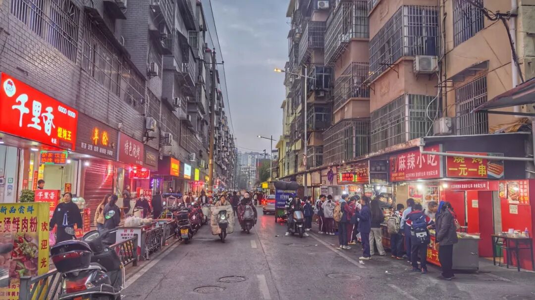 【中国辣都萍乡·热街辣巷】传说：没有吃货能空手离开这条小巷